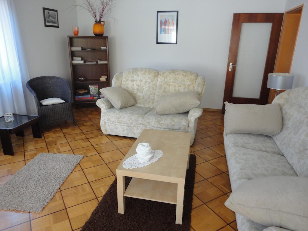 Ferienwohnung Toska Pfaffenweiler Szoba fotó